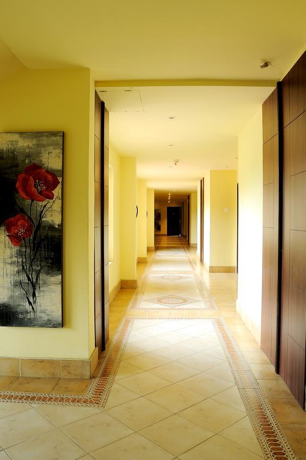 คันทรี โรด รีสอร์ท Haora ภายนอก รูปภาพ